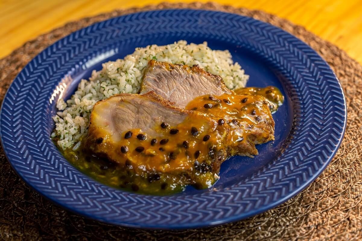 copa-lombo-assada-com-molho-de-maracuja